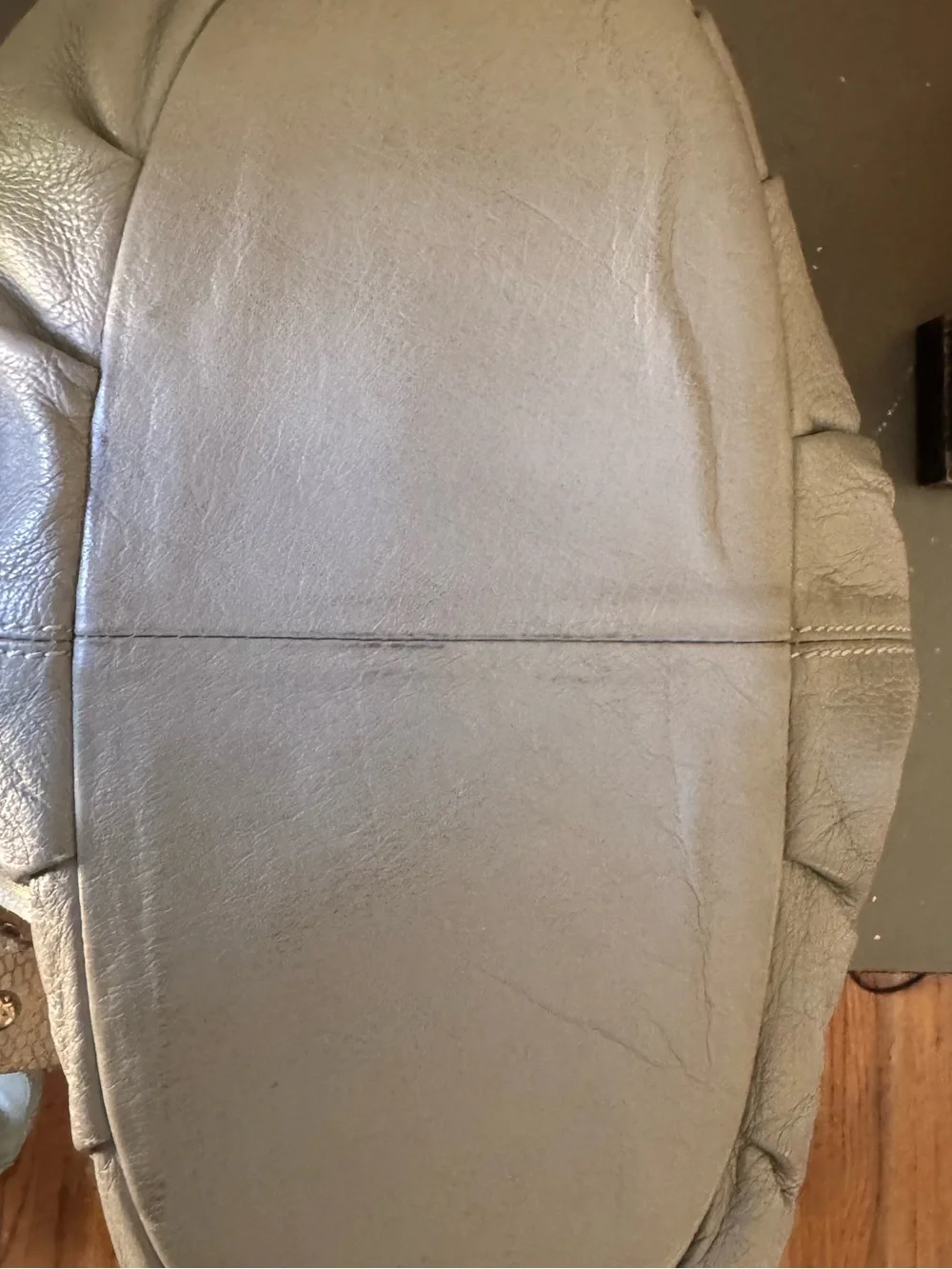 Luyisi Cream Shoulder Tote with Decorative Bow